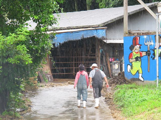 涙雨の見送り_e0145693_21571735.jpg