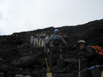 のそのそ富士登山体験記　21　登山レポ4_a0117599_20475772.jpg