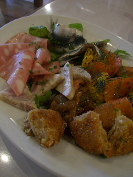 PIZZERIA AZZURRIさん_a0059035_0105265.jpg
