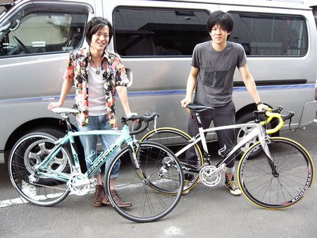 ビアンキ VIA NIRONE 7 お買い上げ!タイヤ交換&バーテープ取替え_e0140354_1865779.jpg