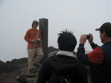 のそのそ富士登山体験記　22　登山レポ5_a0117599_2043557.jpg