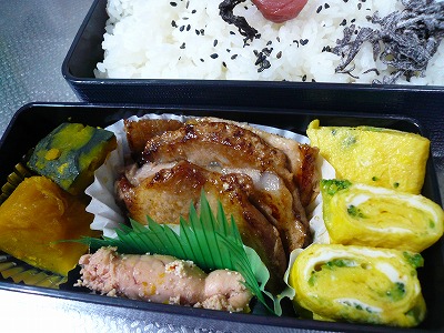 鯵のほぐしのっけ弁当♪_a0142009_1053932.jpg