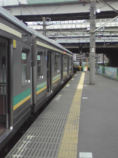 朝の浜川崎駅_a0103999_920281.jpg