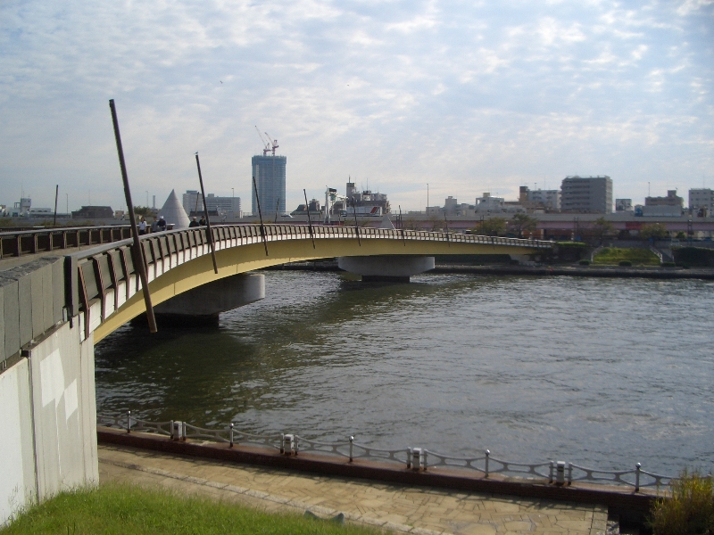 桜橋 隅田川に架かる珍しいｘ字形の橋 なんだか知らないけど橋が好き