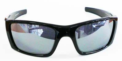 OAKLEY LIVESTRONG FUELCELL入荷!_c0003493_103534100.jpg