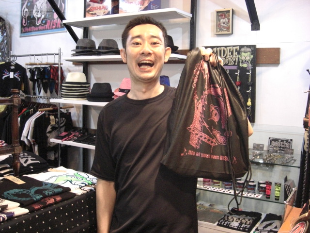 ご機嫌斜めなお天気〜JAPAN EXPO ANIPUNKライブ_a0097901_13515423.jpg