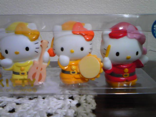 楽器キティちゃんゲット!_d0165645_21144929.jpg