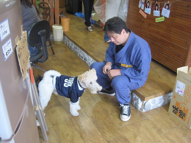 f0202703_22267100.jpg