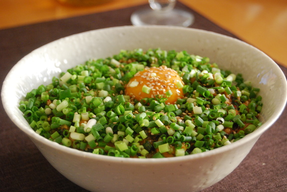 ネバネバパワーで風邪知らず さっぱりスタミナうどん ベジタリアンミットゥンと肉食チャースケ ネバネバパワーで風邪知らず さっぱりスタミナうどん ベジタリアンミットゥンと肉食チャースケ