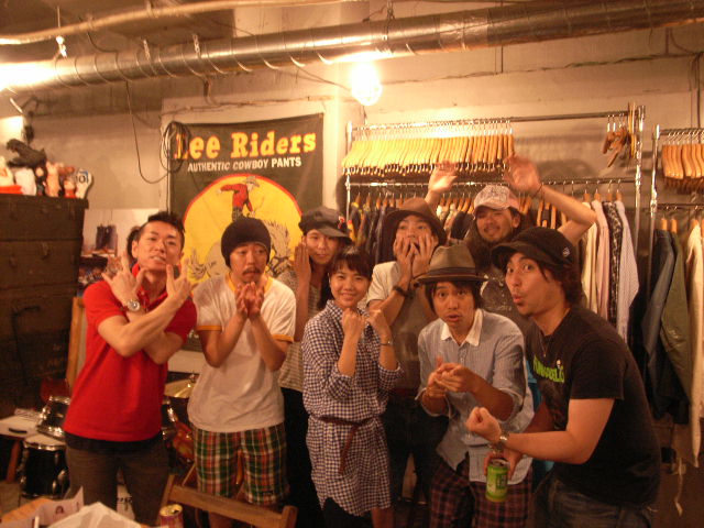 \"アルヨジュース\"ってこんなこと。_c0140560_1428229.jpg