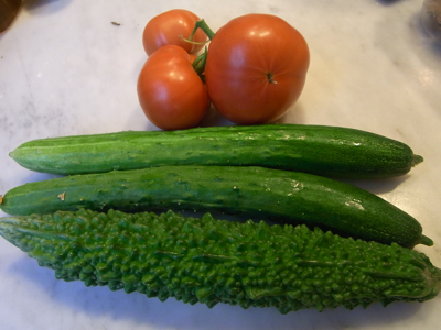 じぃちゃんの野菜_c0133561_144887.jpg
