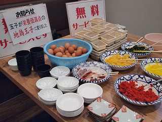 チキンカツ定食。_e0113495_22524738.jpg