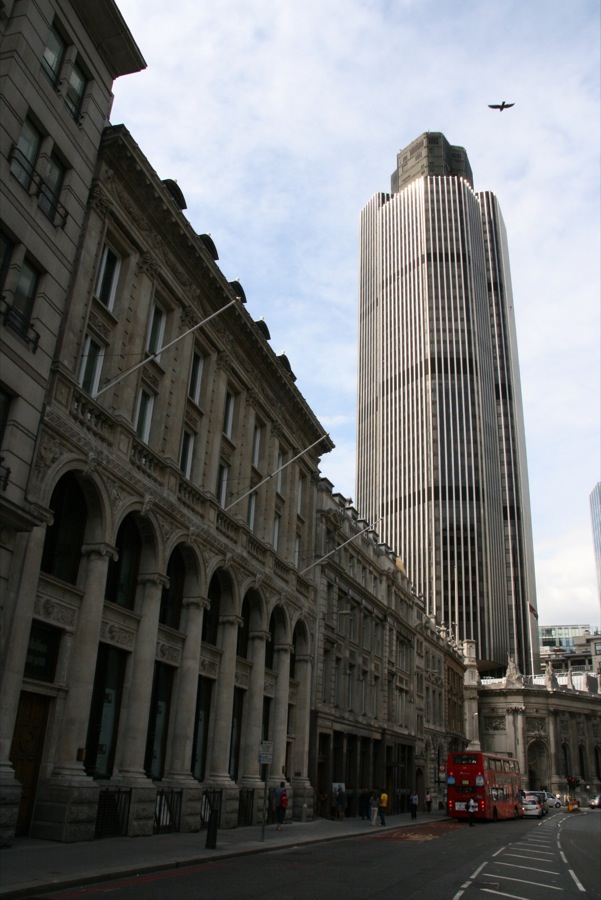 The Complex London 〜建築の評価はどこで決まるのか?〜 _f0015295_7393163.jpg