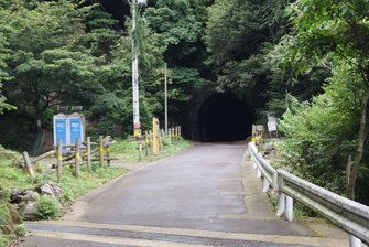 7月9日のロケハン報告 山の神トンネルにて by吉田 真の平成のロケハン 7月9日のロケハン報告 山の神トンネルにて by吉田 真の平成のロケハン