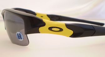 最短翌日発送可 長渕剛 OAKLEY オークリー サングラス ダークグレー - 小物