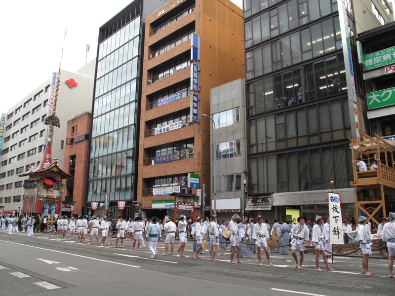 祇園祭　－山鉾巡行（出発）－_b0169330_9381817.jpg
