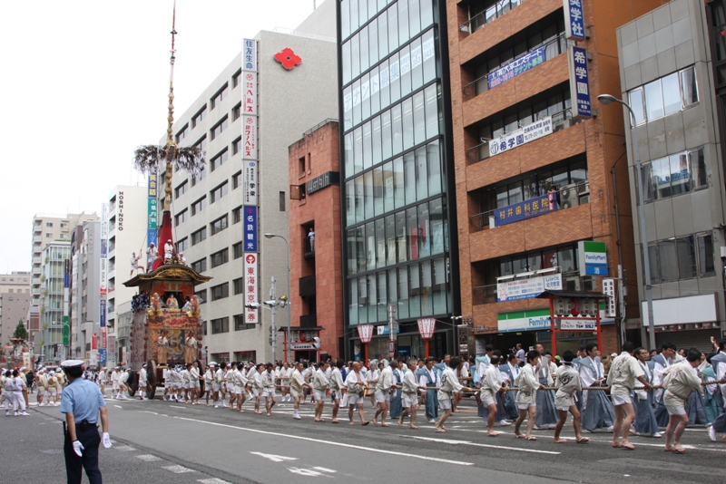 祇園祭　－山鉾巡行（出発）－_b0169330_9411275.jpg