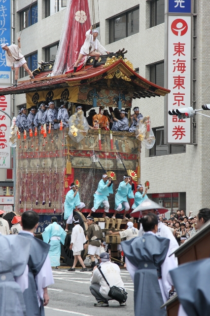 祇園祭　－山鉾巡行（出発）－_b0169330_9424446.jpg
