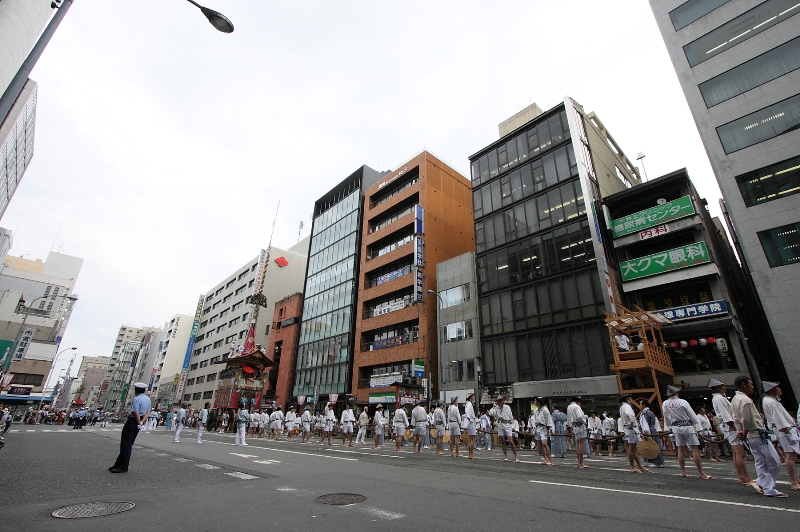 祇園祭　－山鉾巡行（出発）－_b0169330_9432076.jpg
