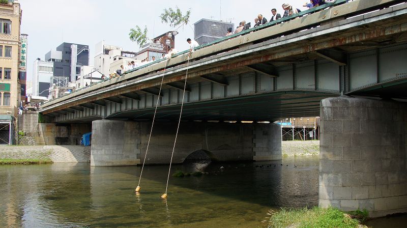 祇園祭２０１０ （７月10日 仲源寺－四条大橋 神輿洗神用水清祓式 ） (2010年07月10日)_c0119555_1412050.jpg