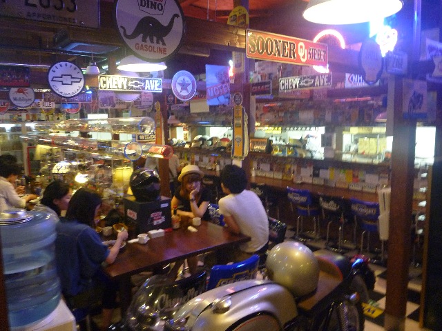 尼崎 UK Wildcat Cafe と 伊丹 コヨーテ・カフェ_b0054727_1351080.jpg