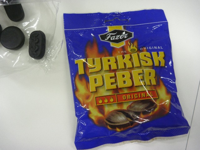 激マズ飴 Fazer Turkisk Peber (トルコの胡椒) _b0054727_20263823.jpg