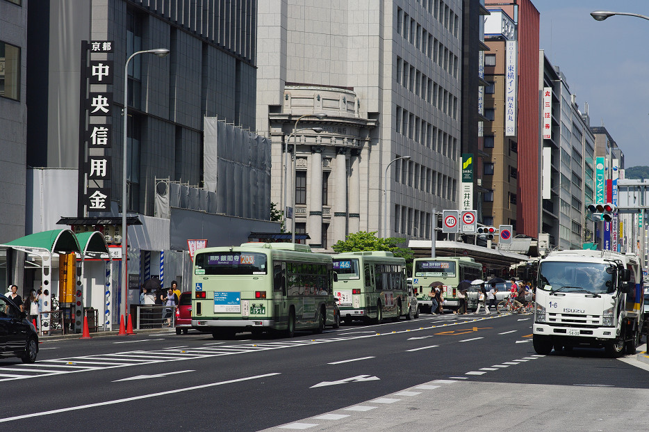 祇園祭　鉾建て．．．_f0152550_12425349.jpg