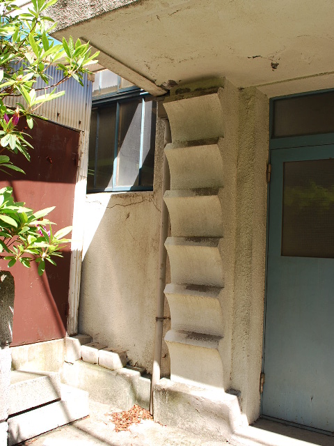 東京都港区旧愛宕高等小学校(昭和モダン建築探訪)_f0142606_18453723.jpg