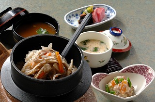 宮島温泉 滝乃荘 ブログでおやべの情報をお届けします