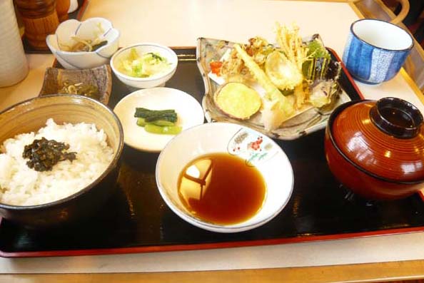 コッコラーレ軽井沢 食 情報 冴沙 ささ コッコラーレ軽井沢プリンス通り 現地情報 コッコラーレ軽井沢 食 情報 冴沙 ささ コッコラーレ軽井沢プリンス通り 現地情報