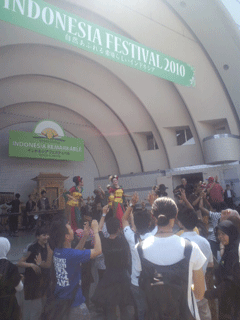 f0203249_20432338.gif