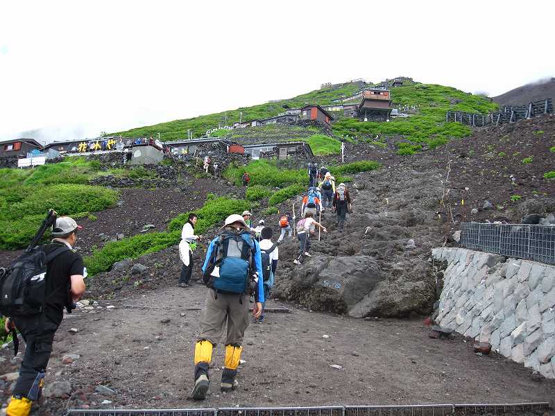 ゼロ合目からの　富士山　　一日目_b0124306_1130328.jpg