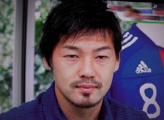 松井大輔選手のパーソナルカラー_c0168308_1314882.jpg