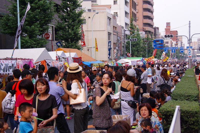 初夏の風物詩　入谷朝顔市_f0229832_1142378.jpg