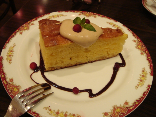 吉祥寺「ロシア・グルジア料理 カフェ ロシア」へ行く。_f0232060_1465316.jpg