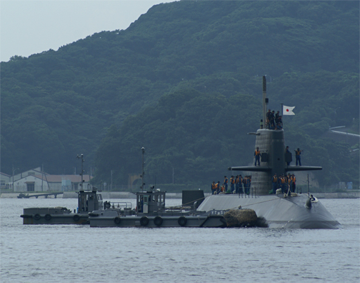 『YOKOSUKA軍港めぐり』おやしお型潜水艦さん着岸と長浦港にて_e0150566_5401194.jpg