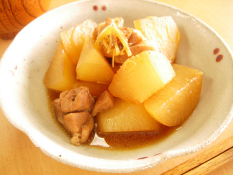 鶏肉と大根の生姜風煮 ル クルーゼcmのココットロンド 鶏肉と大根の生姜風煮 ル クルーゼcmのココットロンド