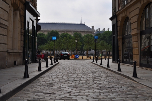 ドフィーヌ広場－パリで最も静かな広場 : パリの物語