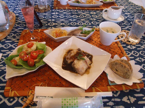 e0028387_0512619.jpg