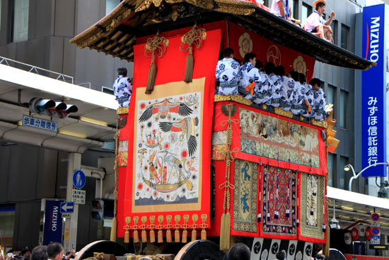 祇園祭山鉾巡行2_e0048413_21142686.jpg