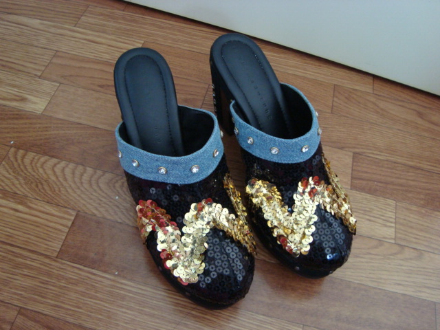 スナオクワハラ 2010 秋冬コレクション_f0232060_23364629.jpg