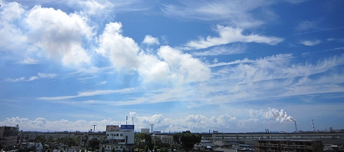 梅雨明け宣言2010～入道雲の向こうに雪化粧を落とした富士山_c0160488_17282413.jpg