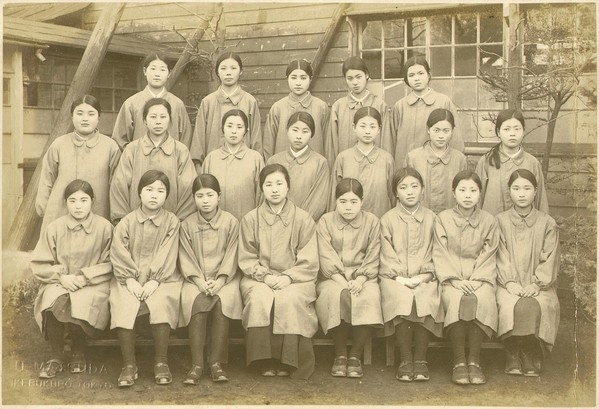 昭和初期の女学校 青春彷徨 カメラと共に