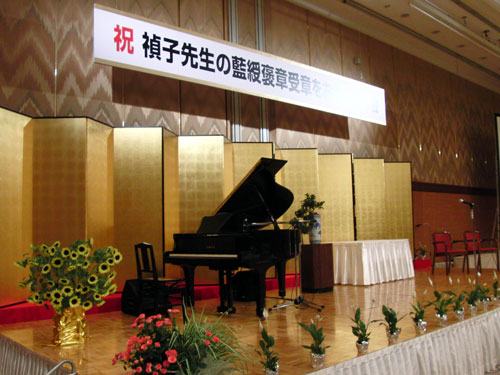 おめでとうございますm(__)m_a0047200_12474957.jpg