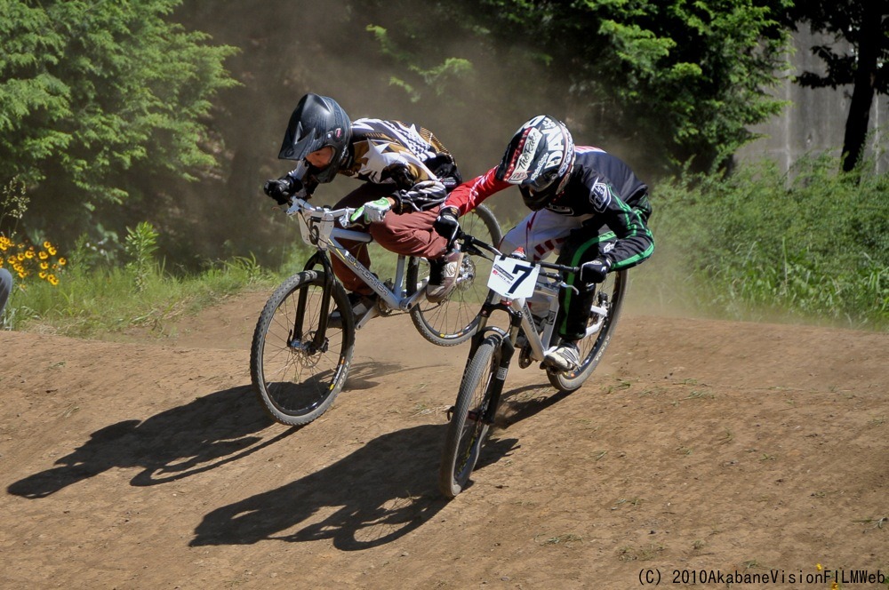 ２０１０JOSF緑山７月定期戦VOL3：MTBエリート決勝_b0065730_21454330.jpg