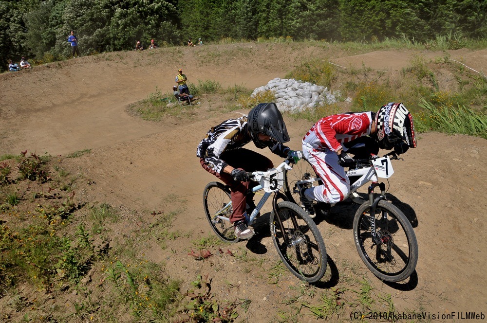 ２０１０JOSF緑山７月定期戦VOL3：MTBエリート決勝_b0065730_21475787.jpg