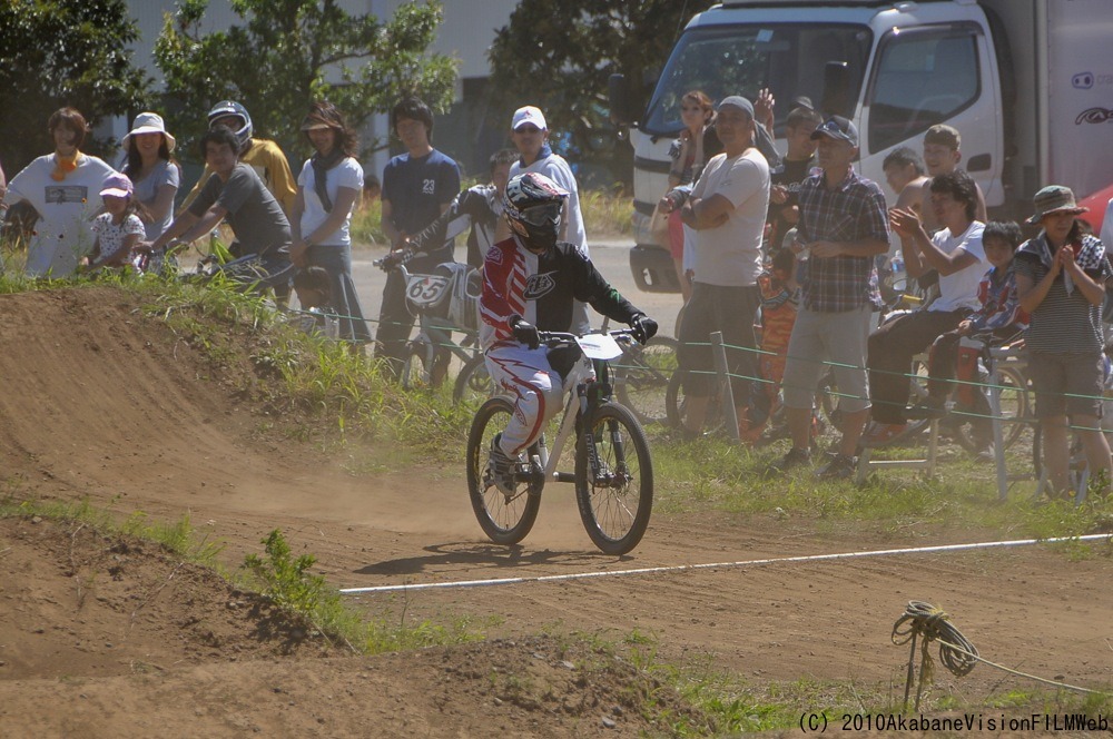 ２０１０JOSF緑山７月定期戦VOL3：MTBエリート決勝_b0065730_2154543.jpg