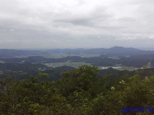 美濃の名山 誕生山・天王山 縦走 コースを歩く_e0133911_11223476.jpg