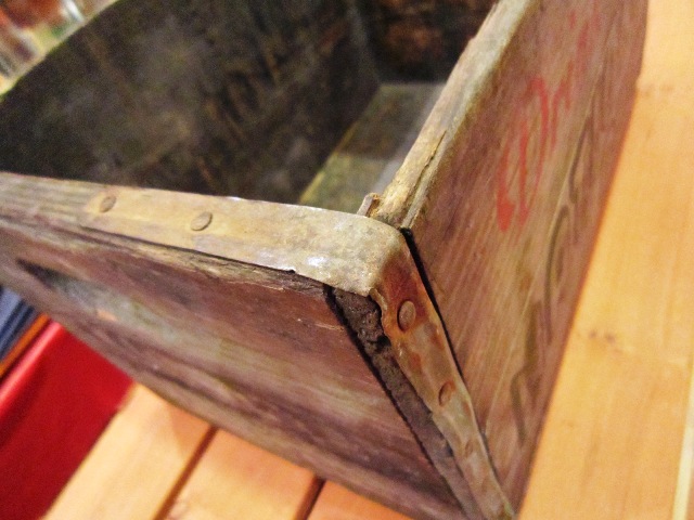 Used \"1960s WOOD BOX\"_f0191324_0334234.jpg