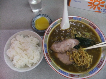 室蘭 味の大王 カレーラーメン ツー!!_c0226202_723178.jpg